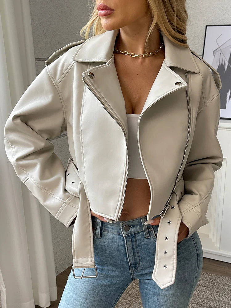 Perla Bianca – Giacca Dal Taglio Moderno